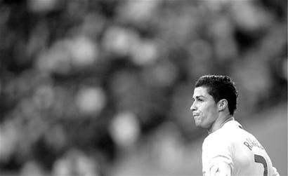 累计三黄停赛，亚马尔将缺席下一轮欧冠客战布拉格斯拉维亚（亚马尔因累积三黄停赛，将缺席下轮欧冠客场对阵布拉格斯拉维亚）