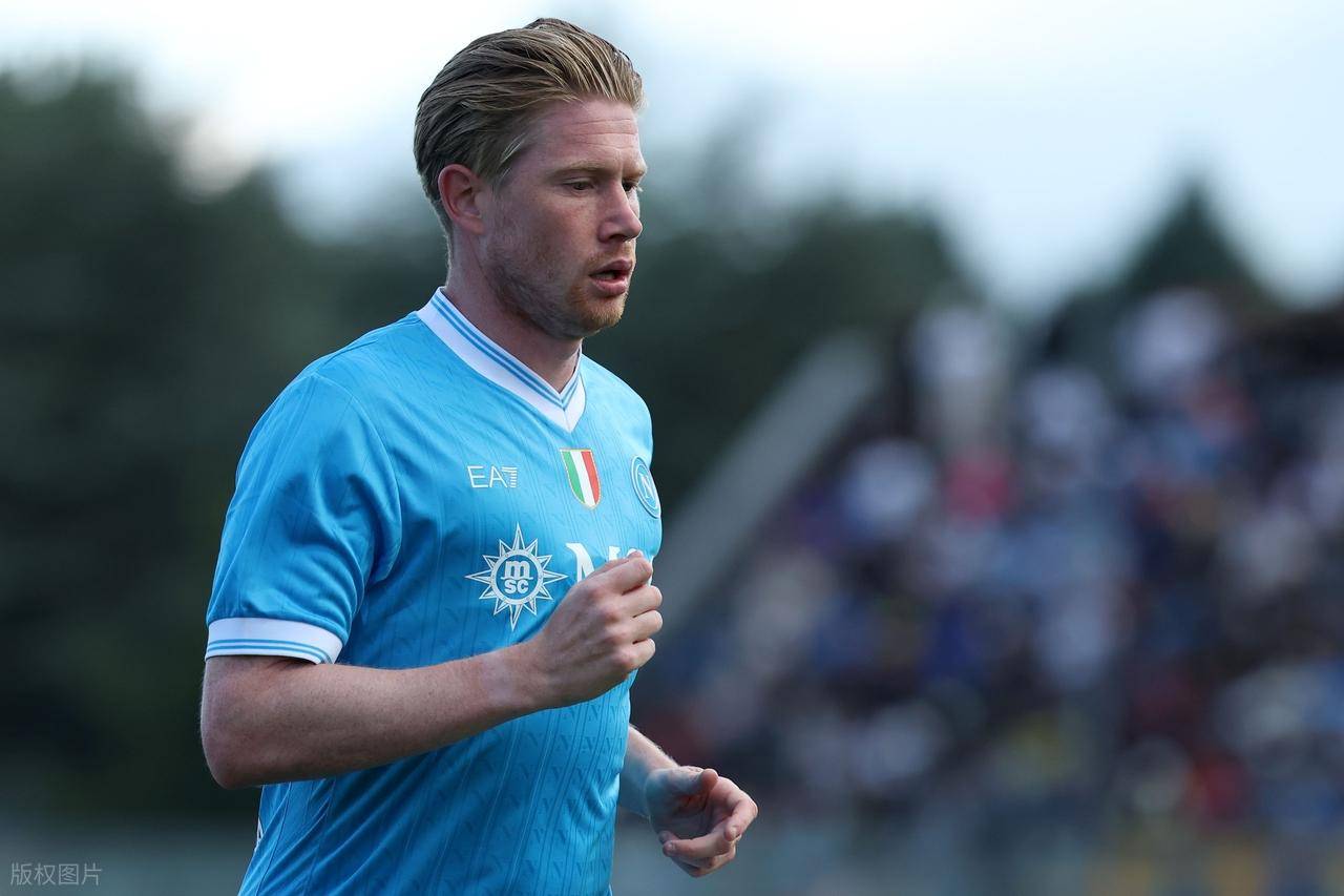 雅虎：有消息称一家中国俱乐部向拉斐尔开出很丰厚的合同报价（雅虎：传中国俱乐部向拉斐尔奉上高薪合同报价）