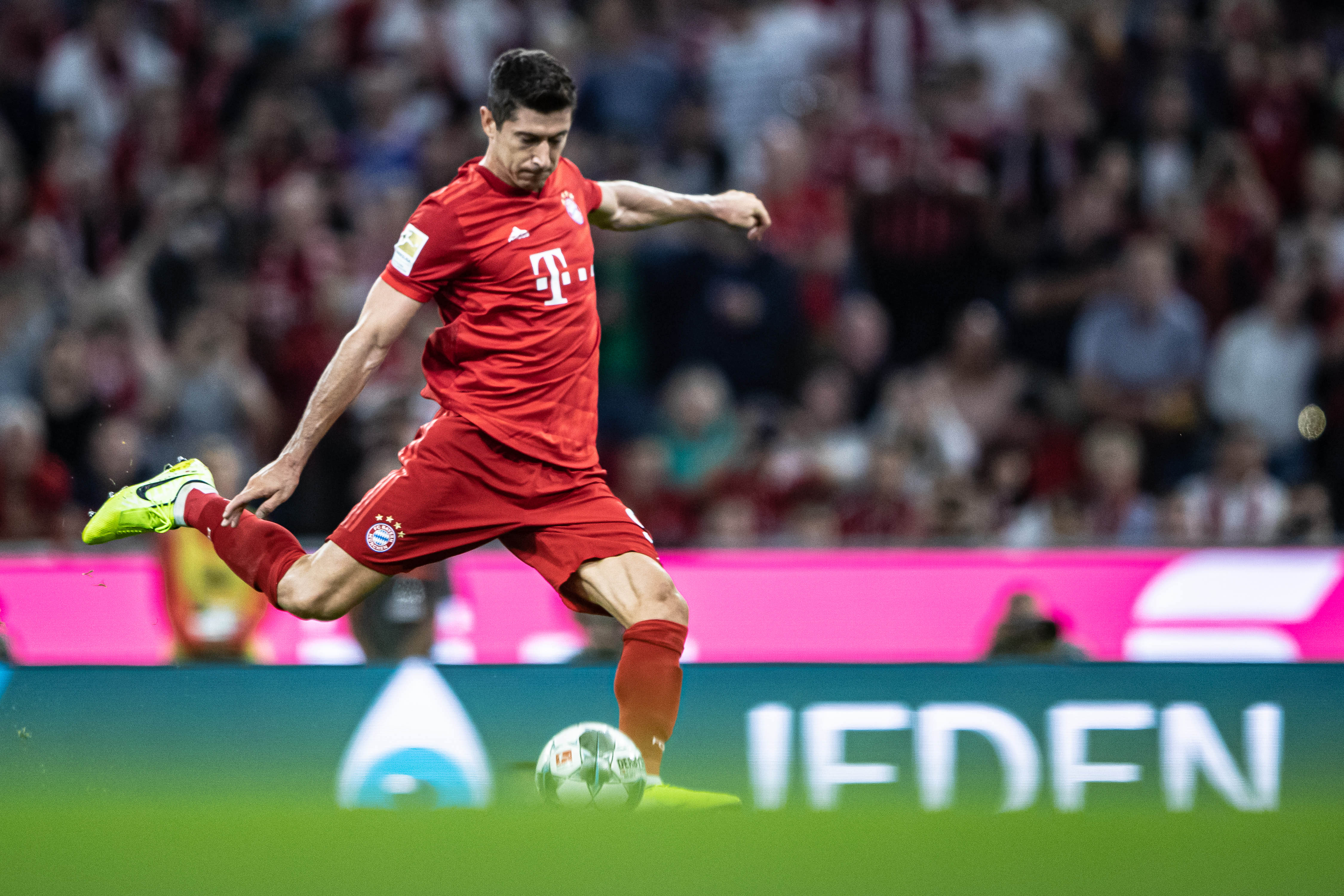 无缘世界杯最贵11人：KK领衔，索博、奥斯梅恩、姆伯莫在列（错过世界杯的身价最高11人：KK领衔，索博、奥斯梅恩、姆伯莫入围）