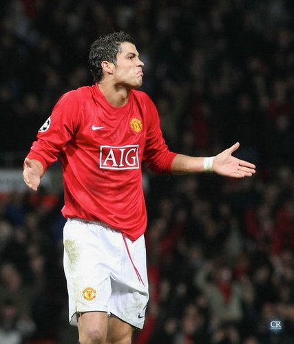 劳塔罗：齐沃拥抱我的次数比我老婆抱我的次数都多（劳塔罗笑言：齐沃抱我的次数比我妻子还多）