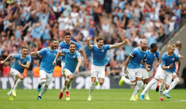 本菲卡2-0那不勒斯，里奥斯传射，巴雷罗破门（本菲卡2-0力克那不勒斯，里奥斯传射立功，巴雷罗建功）