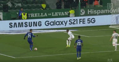 有点意思！鲍威尔有得分时独行侠4胜1负，没得分0胜11负（神奇关联：鲍威尔有分进账独行侠4胜1负，零得分则0胜11负）